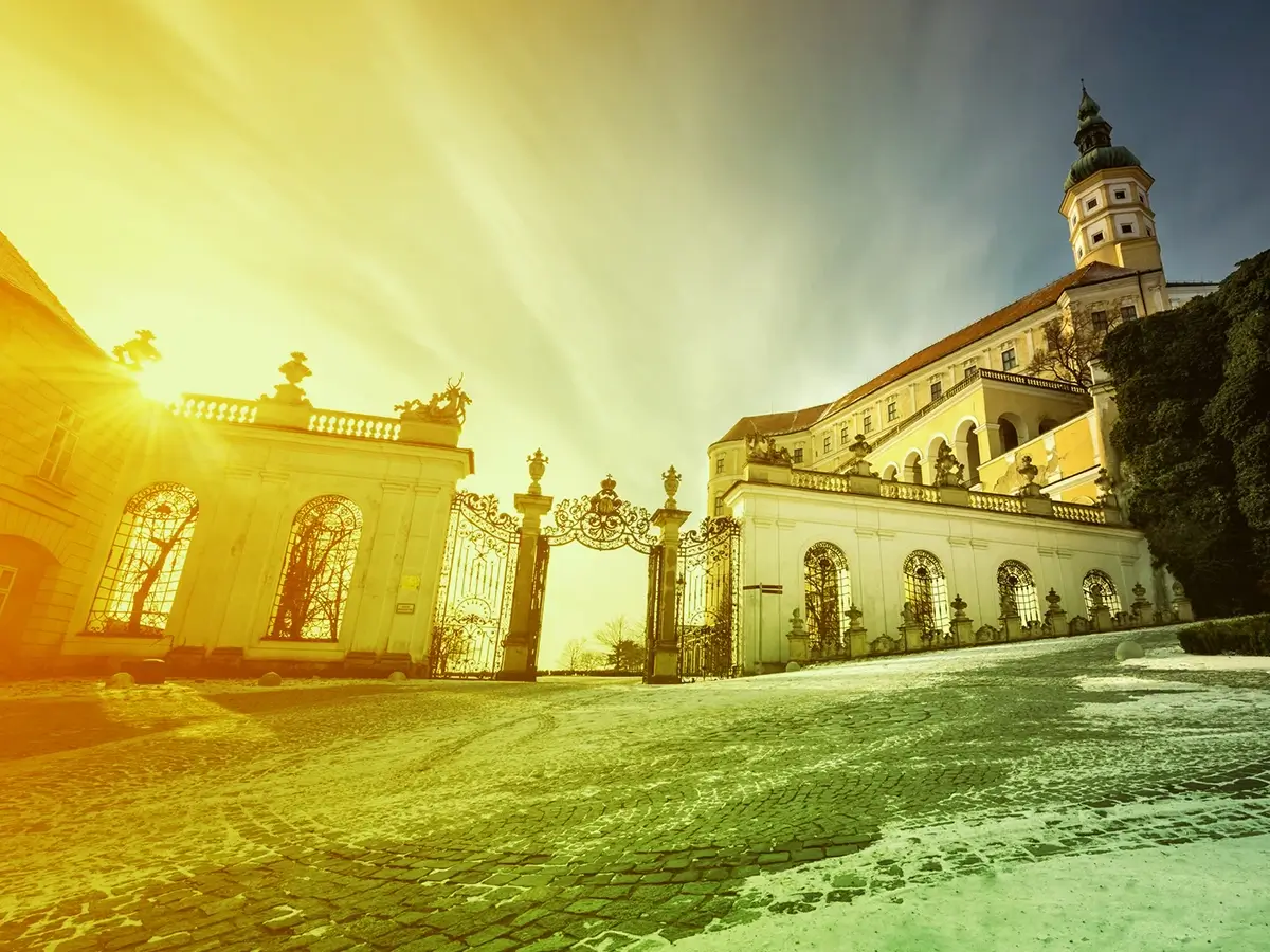 ZAMEK MIKULOV