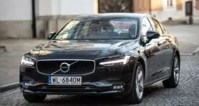 Volvo S90 lub podobny